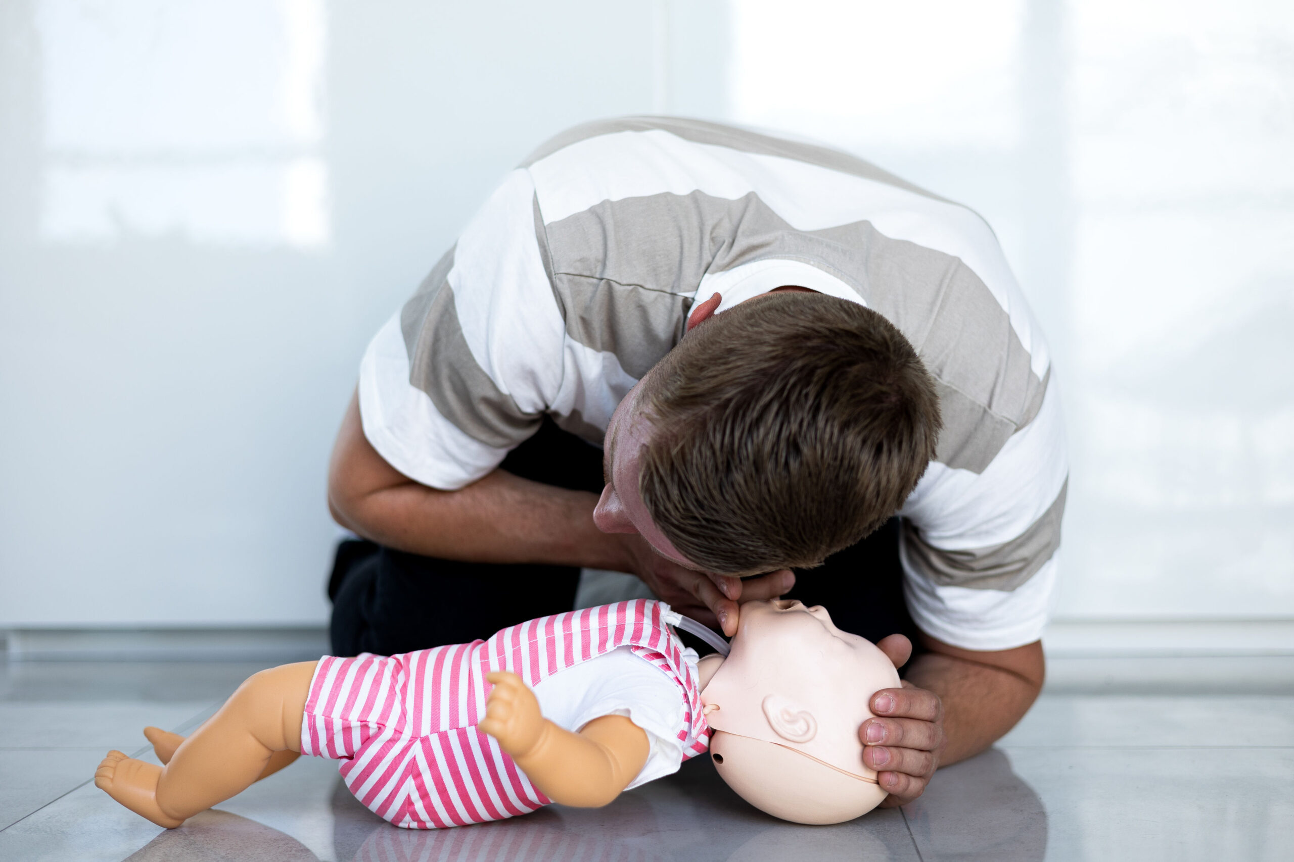 Kurs pierwsza Pomoc Szkolenie przeciwpożarowe SafetyRescue