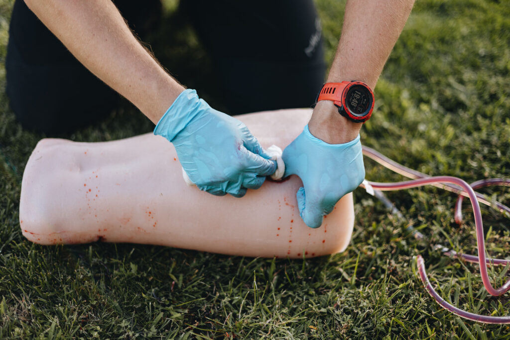 Zaopatrywanie urazów i krwawień