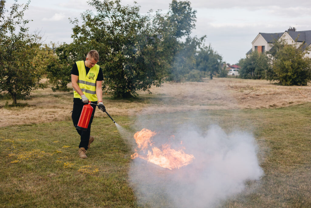 gaszenie pożaru
safetyrescue
poznań
